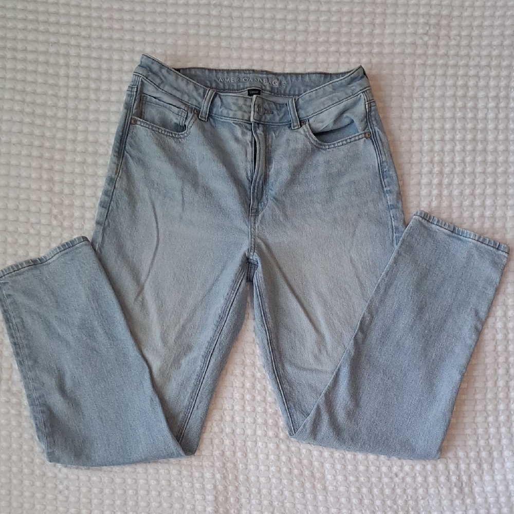 American Eagle Women Strigid Mom Jeans
